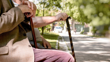 Egy adat, ami alapján a magyar nyugdíjasok helyzete szinte a legjobb egész Európában